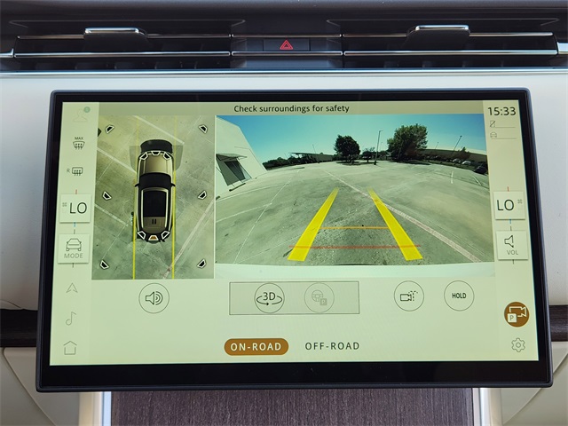 2025 Land Rover Range Rover SE photo 17