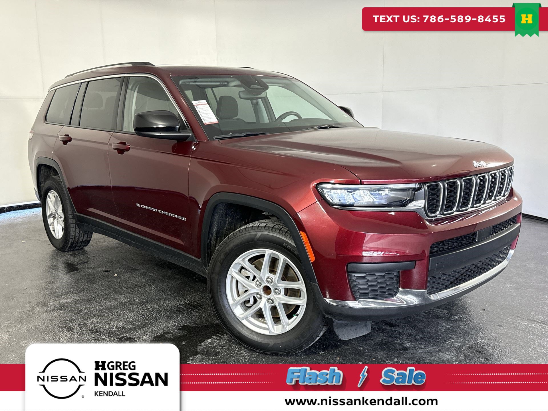 2023 Jeep Grand Cherokee L Laredo's photo