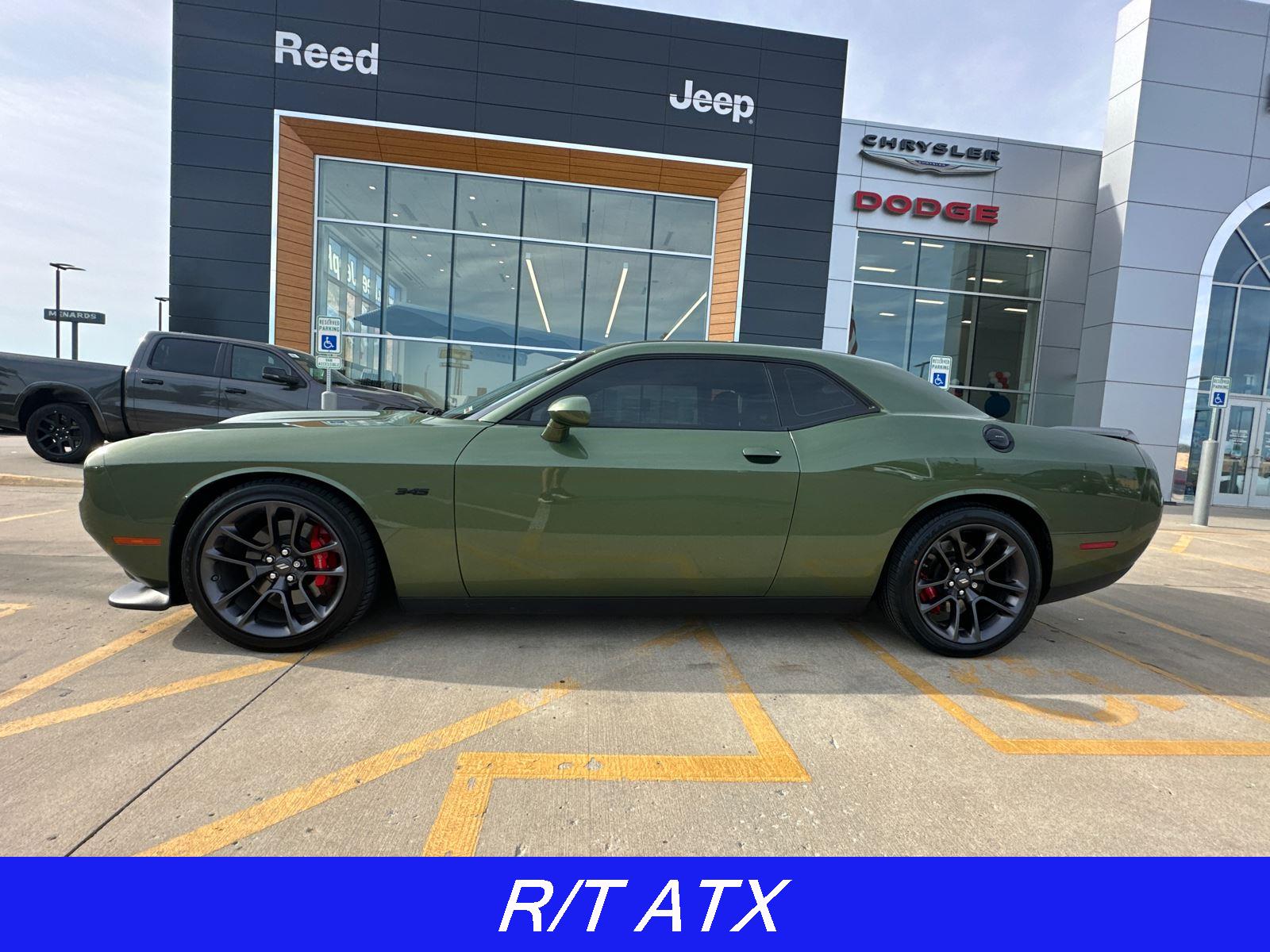 2023 Dodge Challenger R/T photo 2