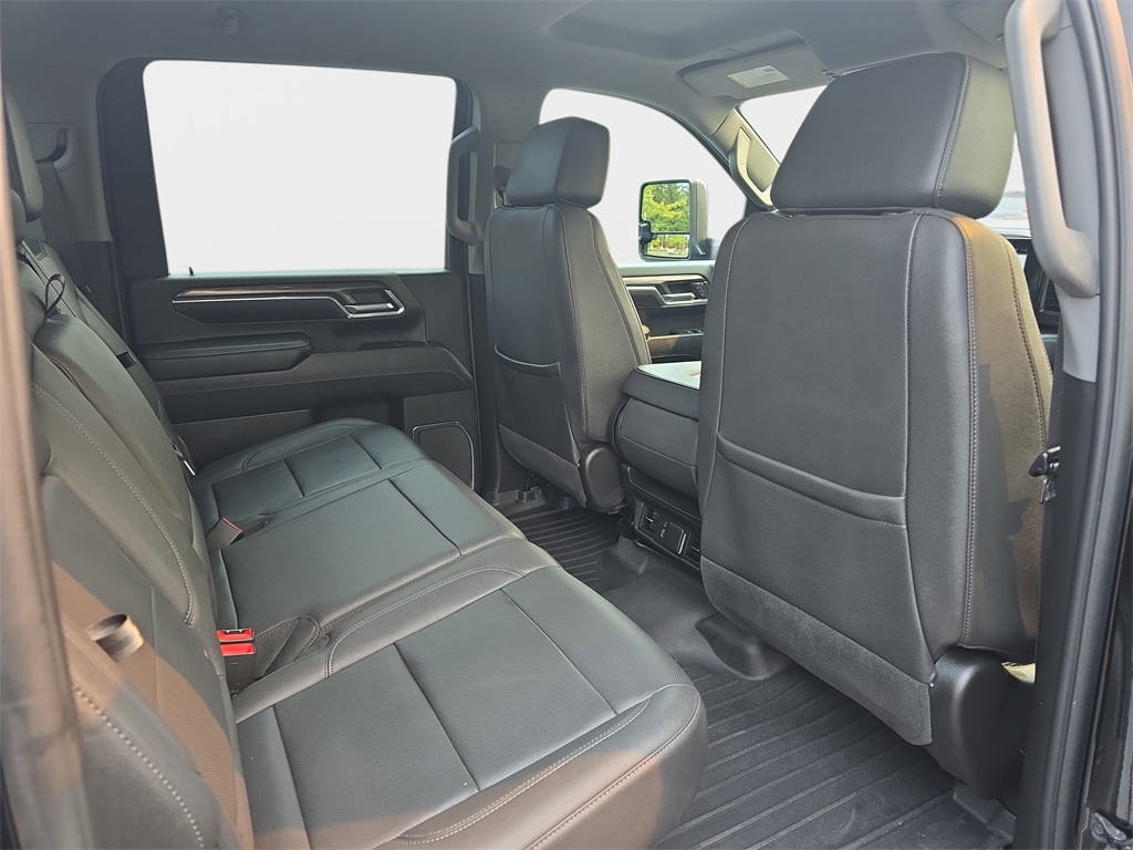 2024 Chevrolet Silverado 2500HD LTZ photo 10
