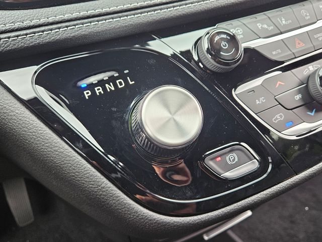 2025 Chrysler Pacifica photo 22