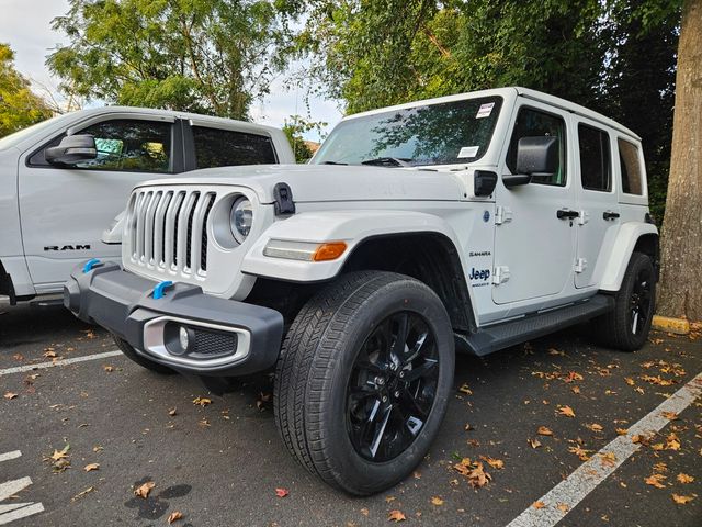 2023 Jeep Wrangler Sahara 4xe photo 3
