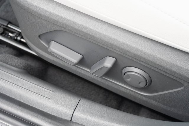 2025 Hyundai Sonata Hybrid Limited photo 12
