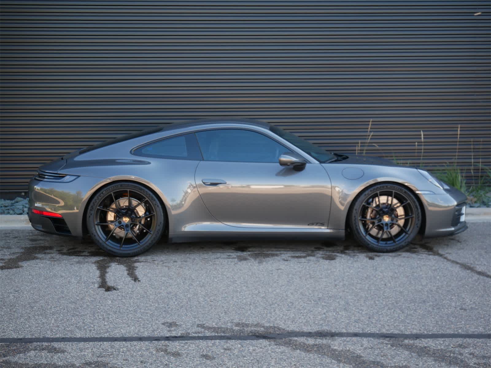 2023 Porsche 911 4 GTS photo 18