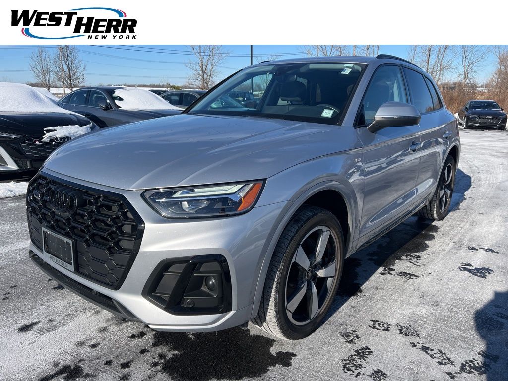 2023 Audi Q5 Premium Plus's photo