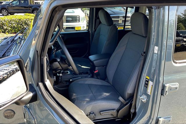 2025 Jeep Wrangler Sport photo 9