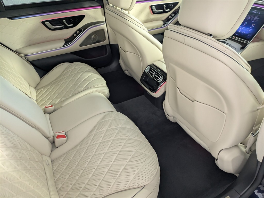 2024 Mercedes Benz S 580e 4MATIC photo 27