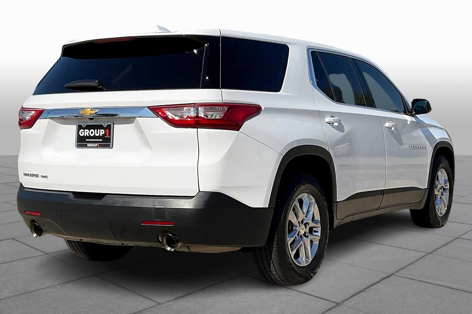 2018 Chevrolet Traverse LS photo 11