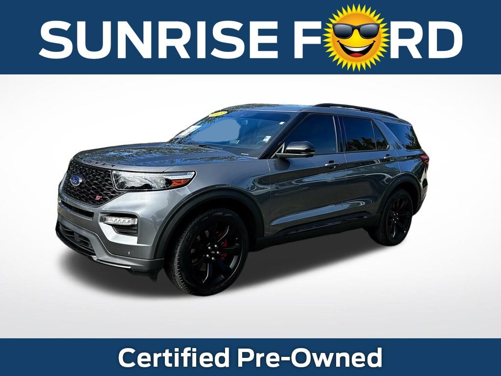 2023 Ford Explorer ST's photo