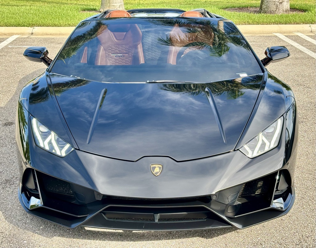 2020 Lamborghini Huracan Evo Base photo 3