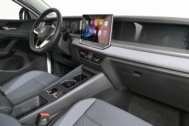 2025 Volkswagen Tiguan SE photo 14