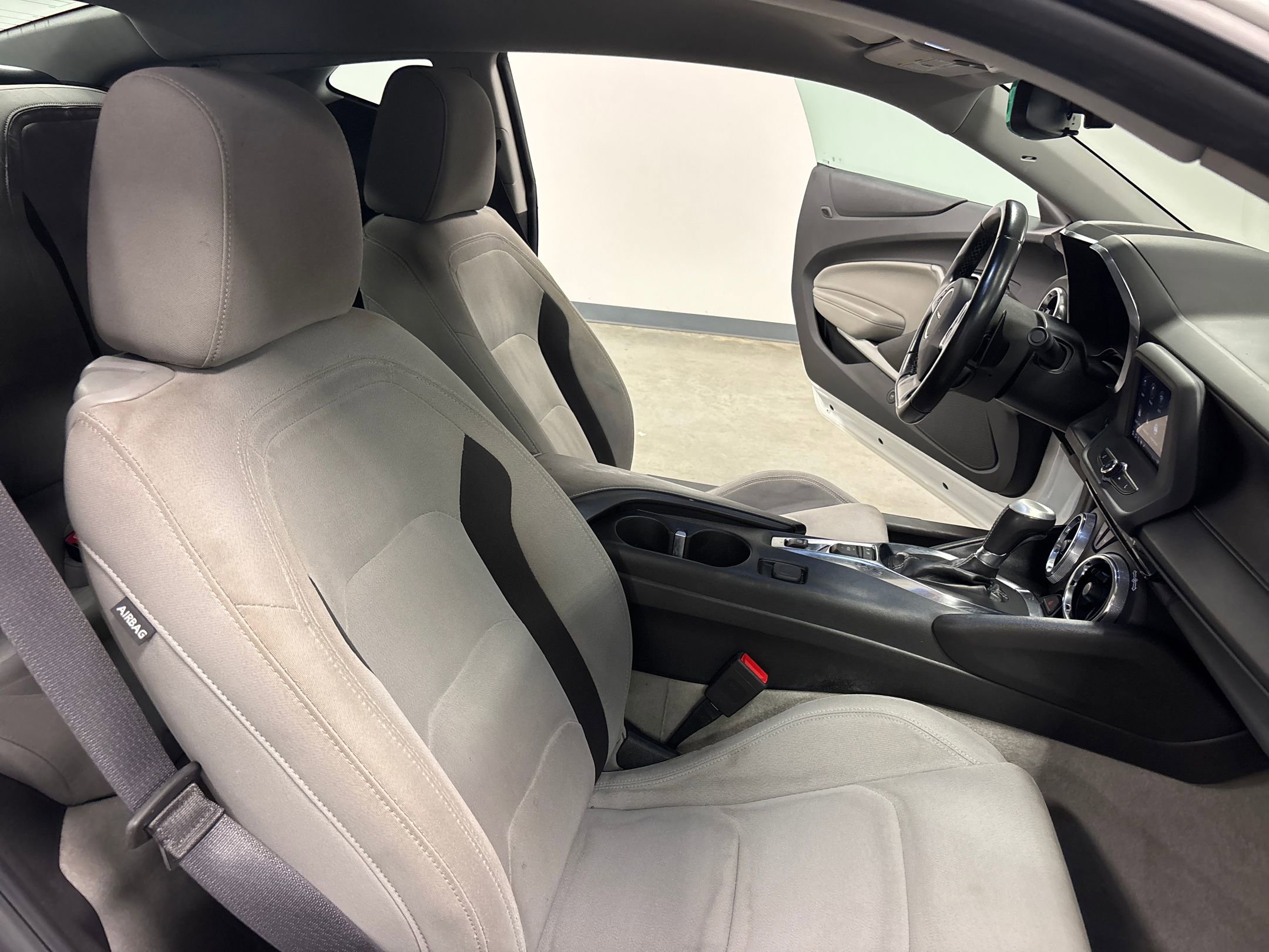 2023 Chevrolet Camaro 1LT photo 34