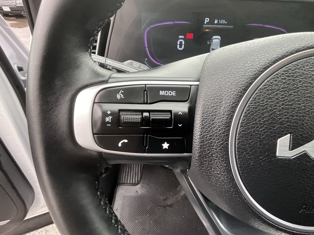 2025 Kia Sportage EX photo 14