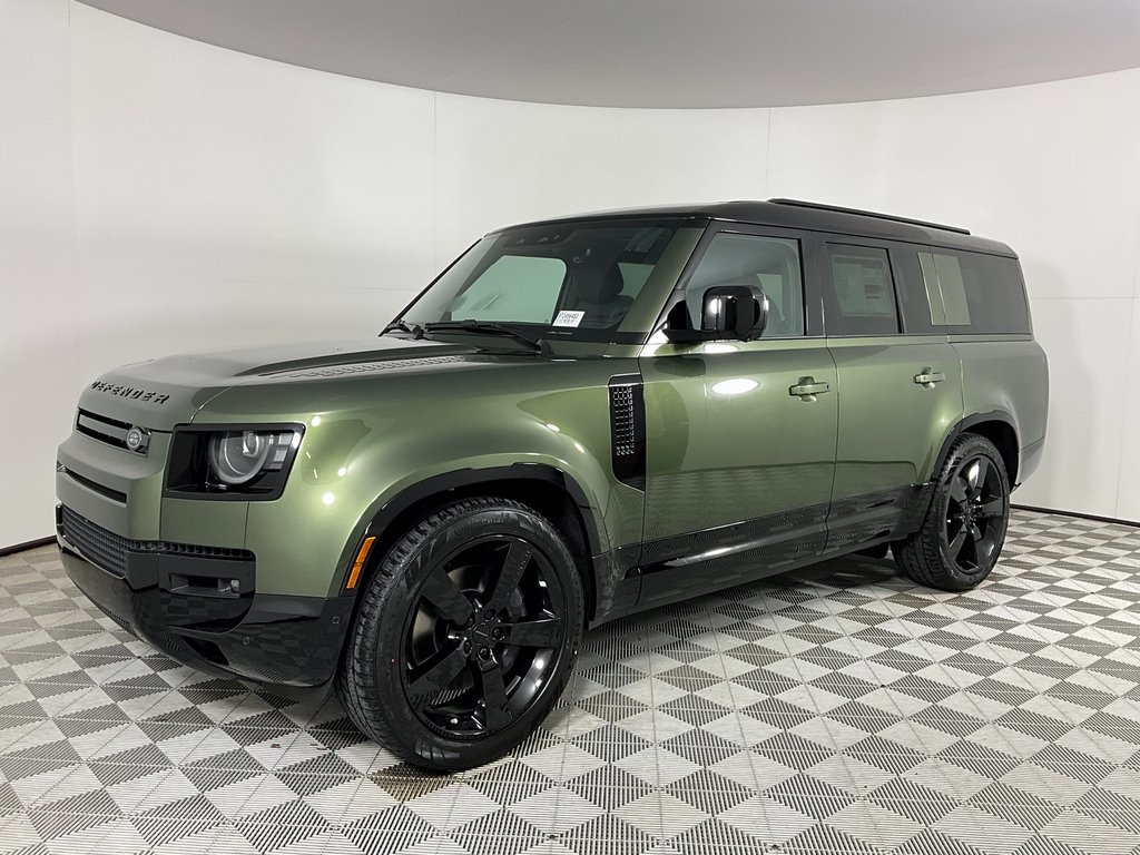 2026 Land Rover Defender X-Dynamic SE's photo