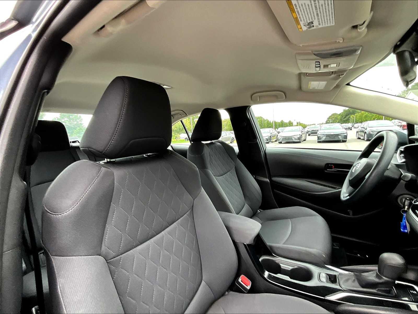 2022 Toyota Corolla LE photo 22