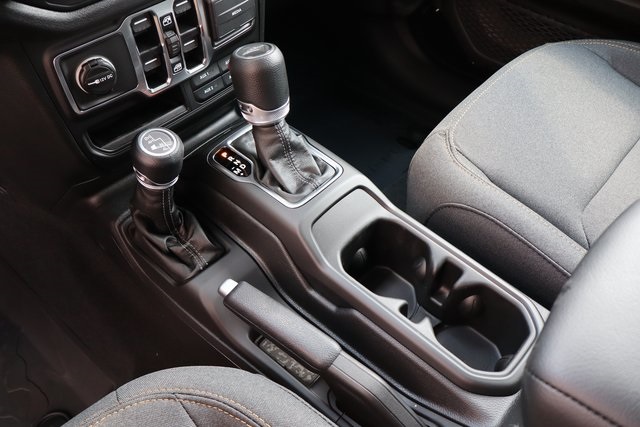 2025 Jeep Gladiator Sport S photo 19