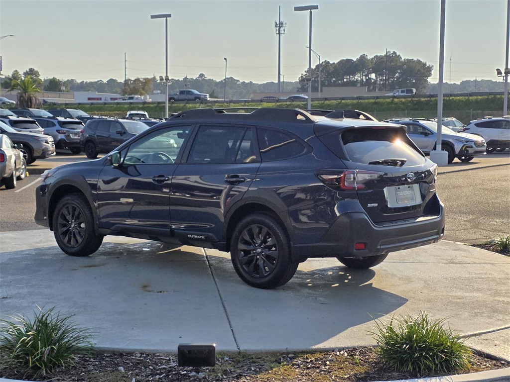 2025 Subaru Outback Onyx Edition photo 3
