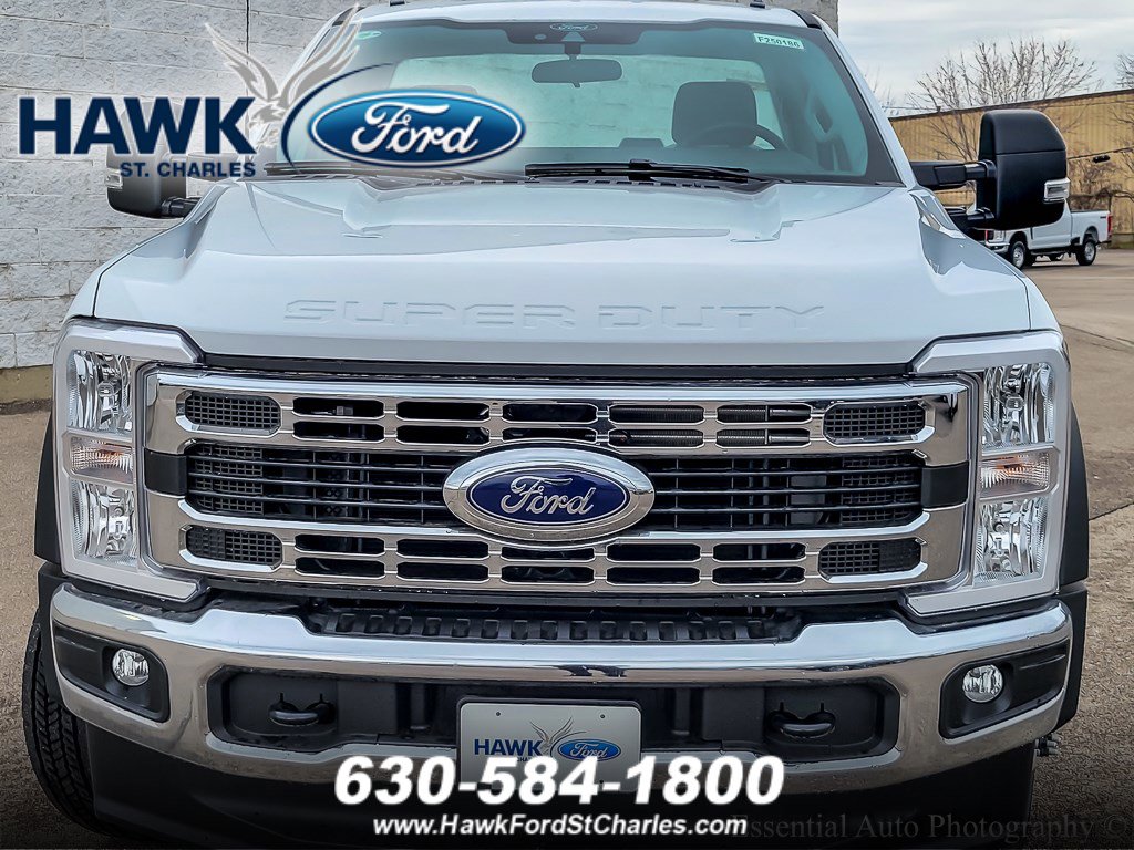 2025 FORD F-450 - Image 3