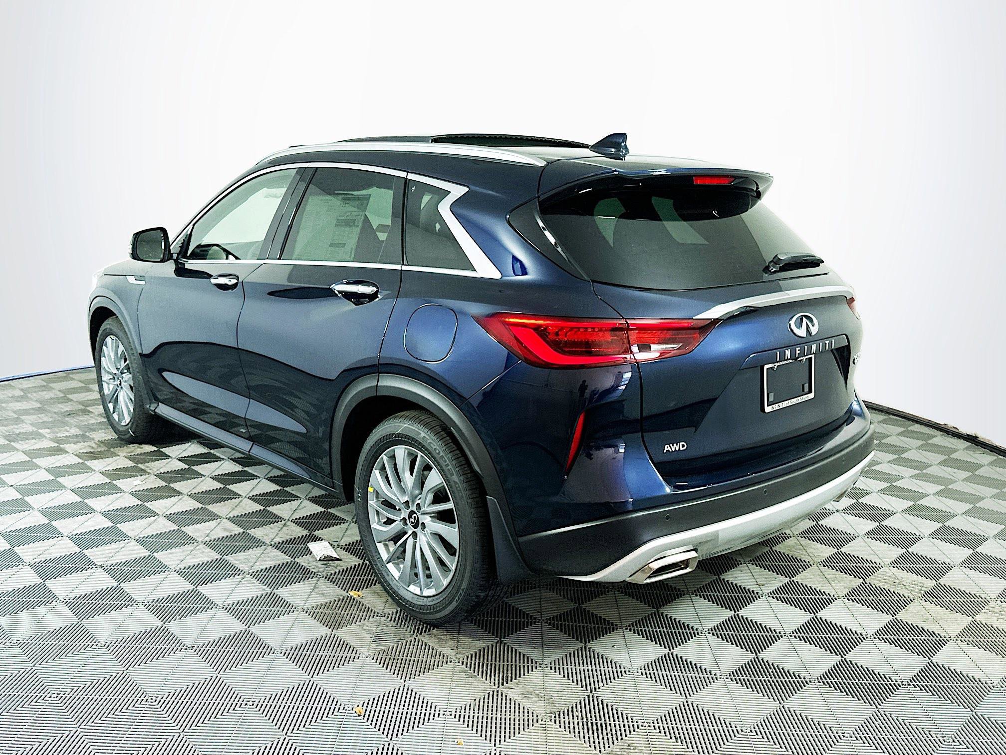 2025 Infiniti QX50 Luxe AWD photo 4