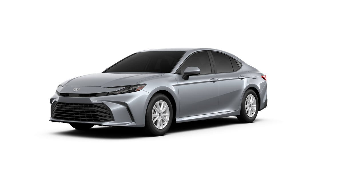 2026 Toyota Camry LE's photo