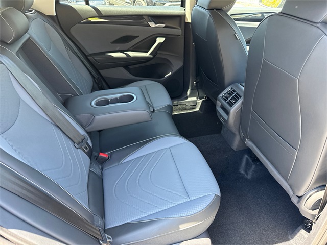 2025 Volkswagen Tiguan SE photo 17