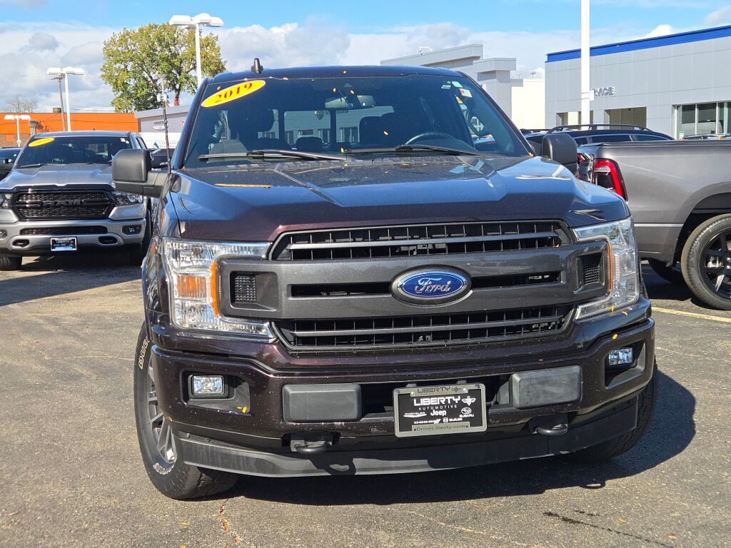 2019 Ford F-150 XLT photo 4