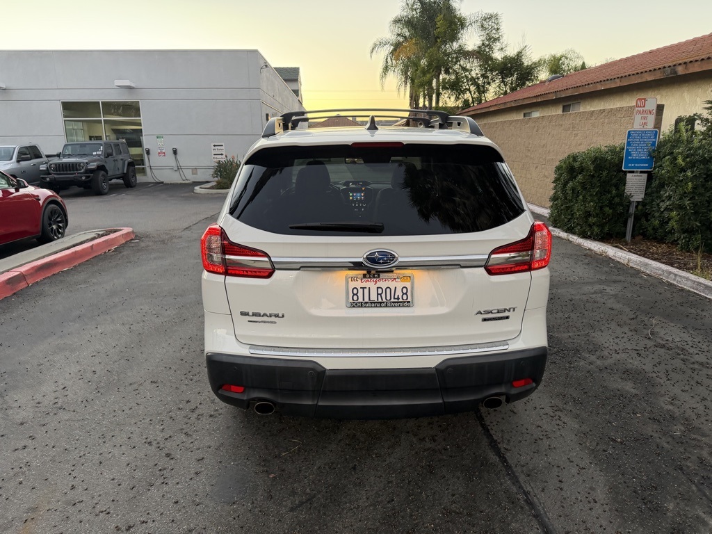 2021 Subaru Ascent Touring photo 3
