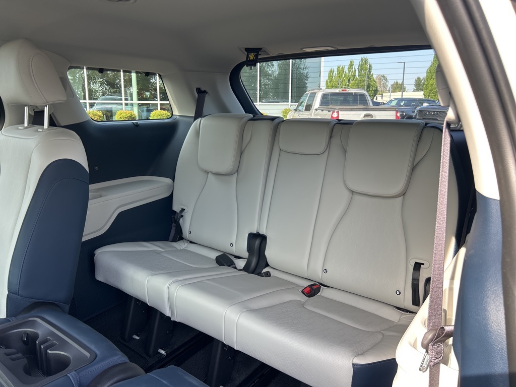 2026 Kia Carnival EX photo 7
