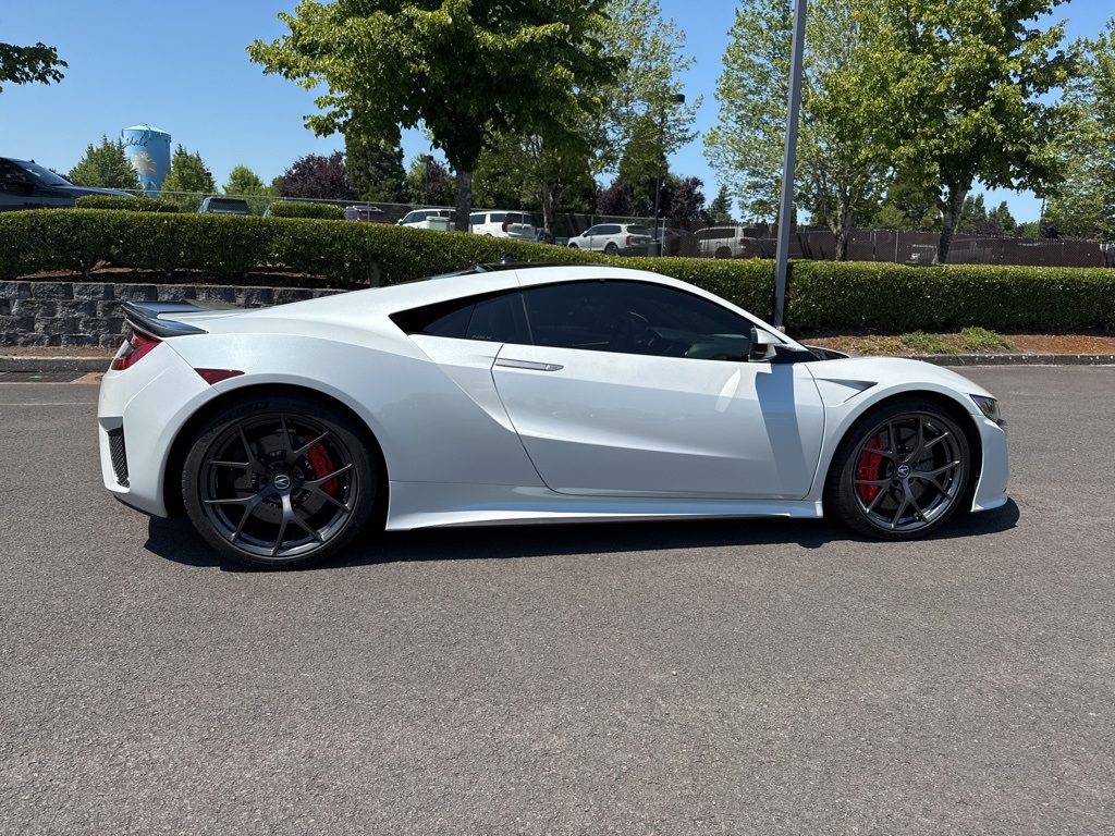 2017 Acura NSX Base photo 7