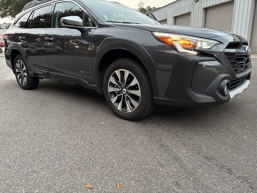 2024 Subaru Outback Touring's photo