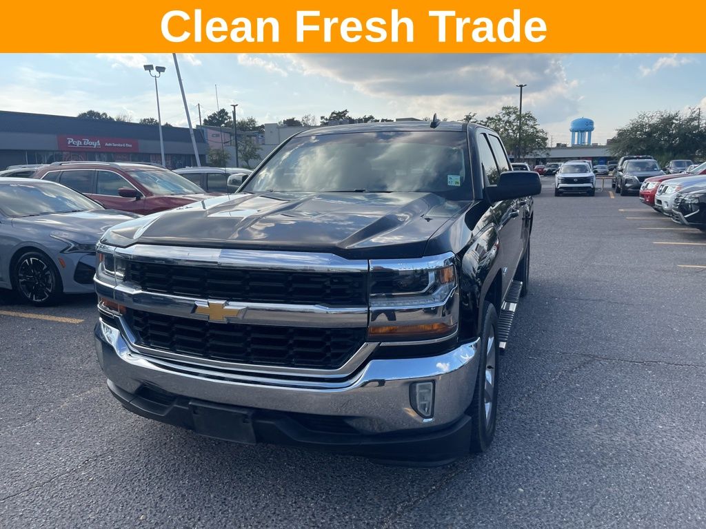2018 Chevrolet Silverado 1500 LT photo 2