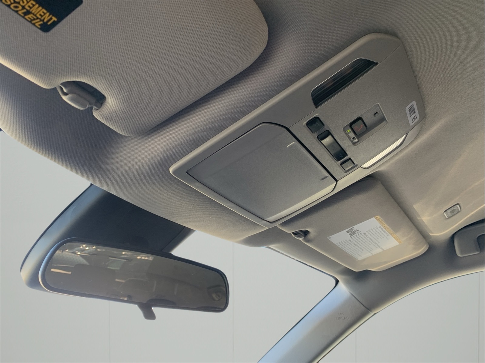 2024 Toyota Highlander LE photo 23