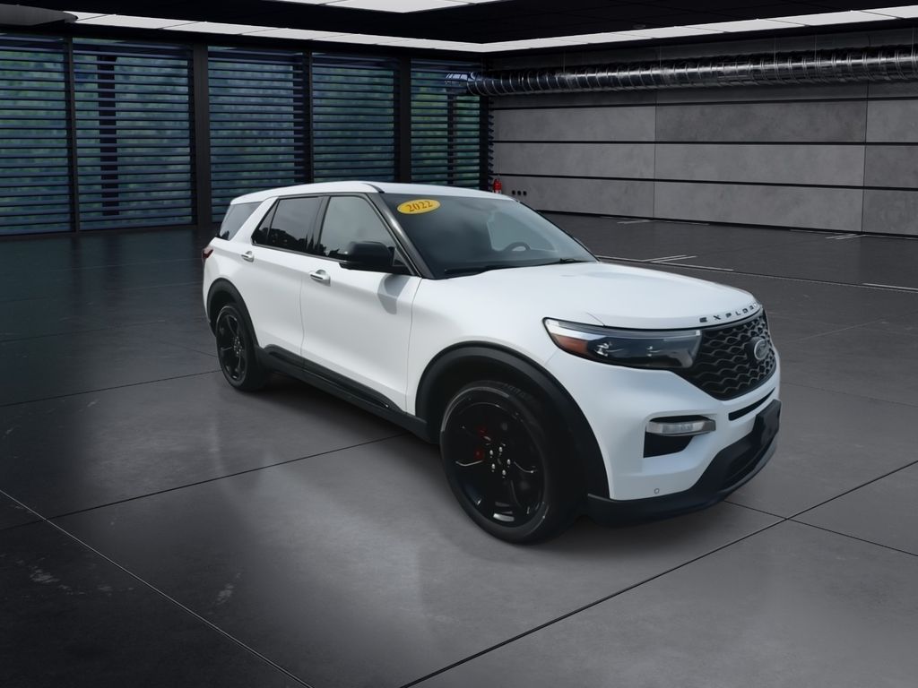 2022 Ford Explorer ST photo 2