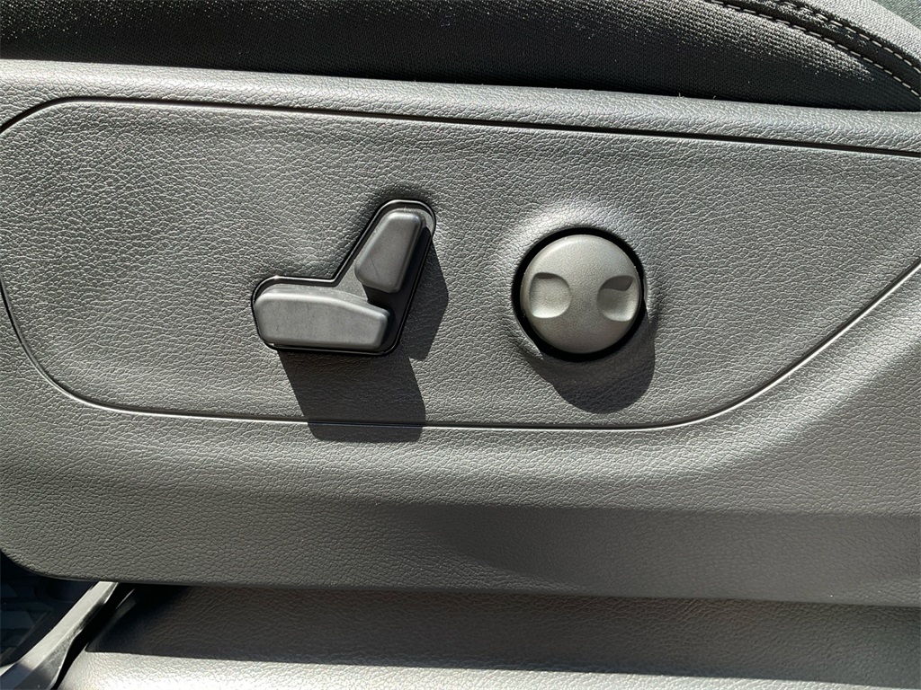 2025 Ram 1500 Sport photo 26