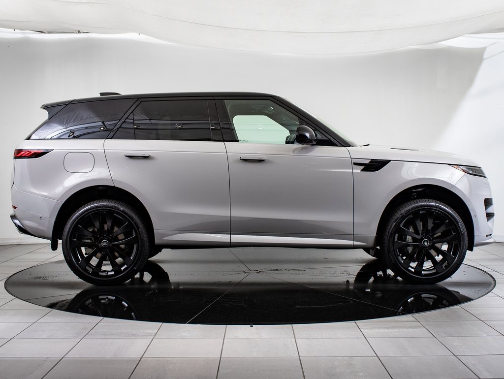 2025 Land Rover Range Rover Sport SE photo 10
