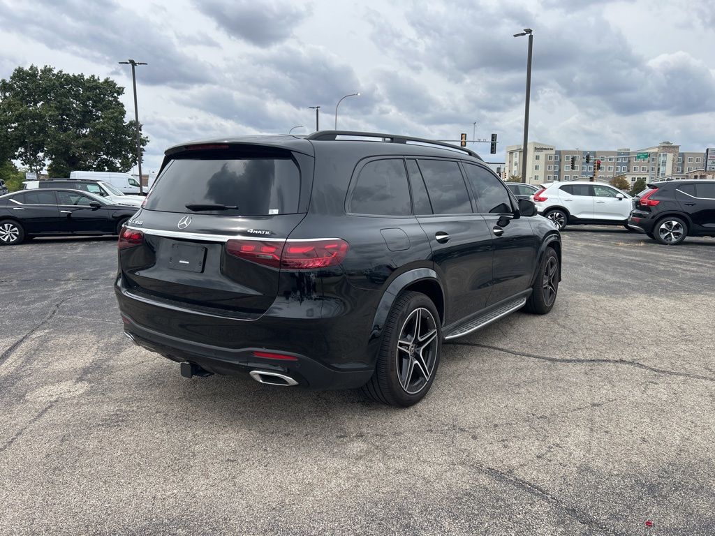 2024 Mercedes Benz GLS 450 4MATIC photo 4
