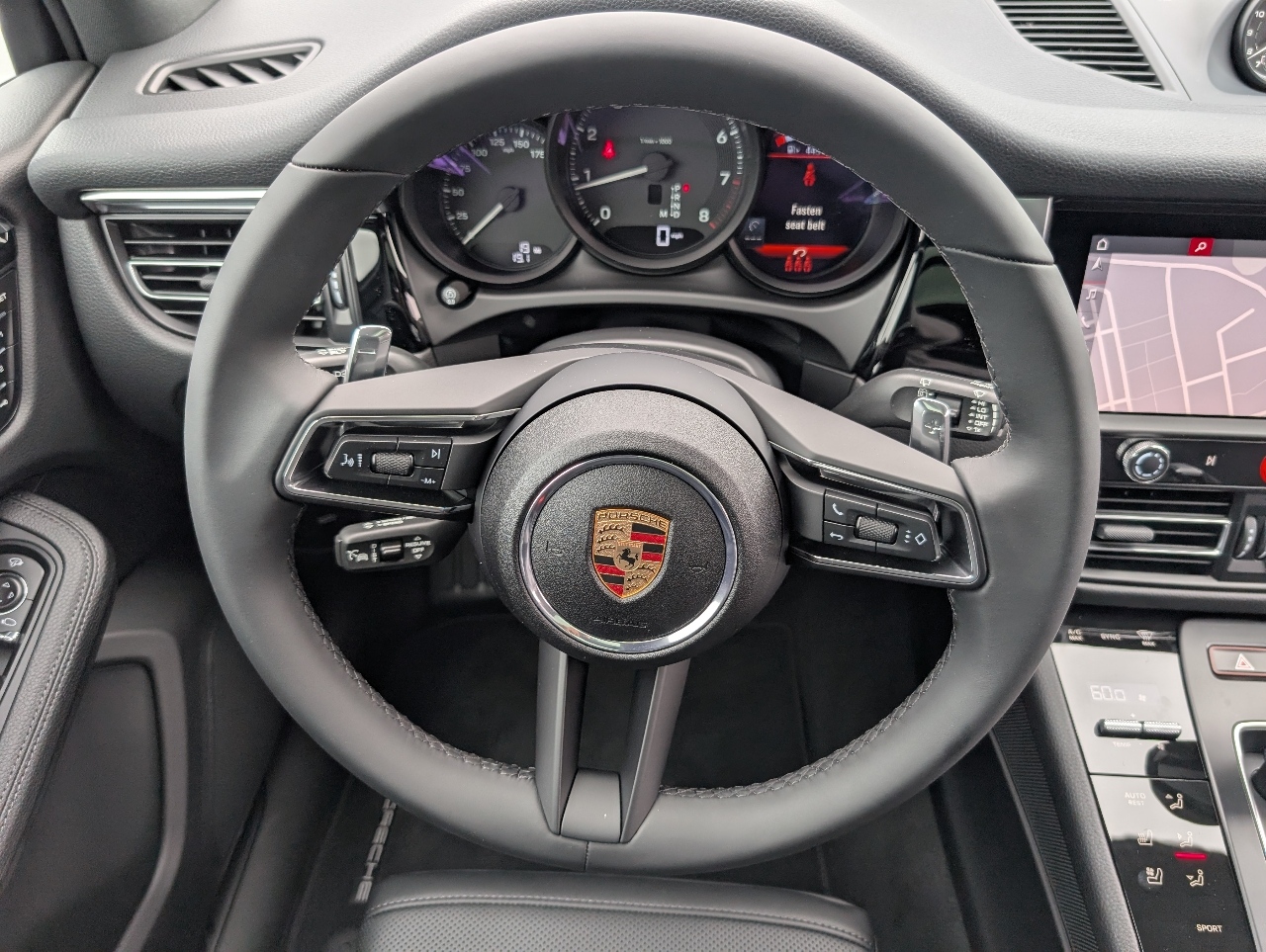 2025 Porsche Macan T photo 20