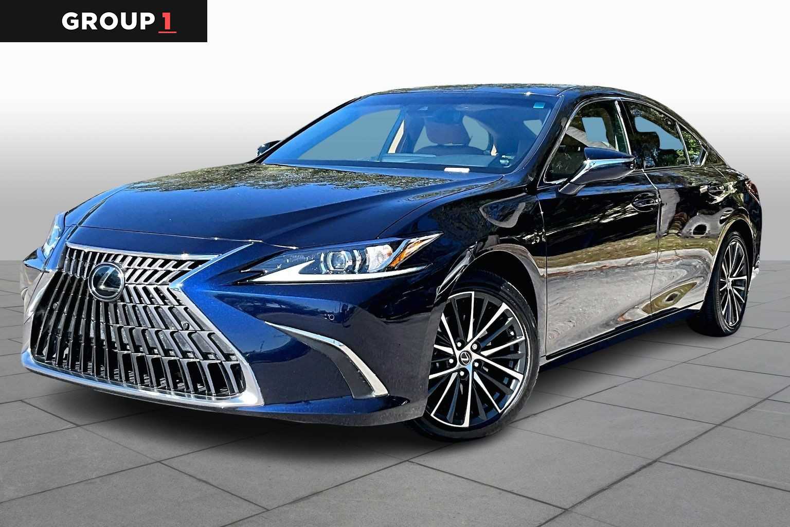 2022 Lexus ES 350's photo
