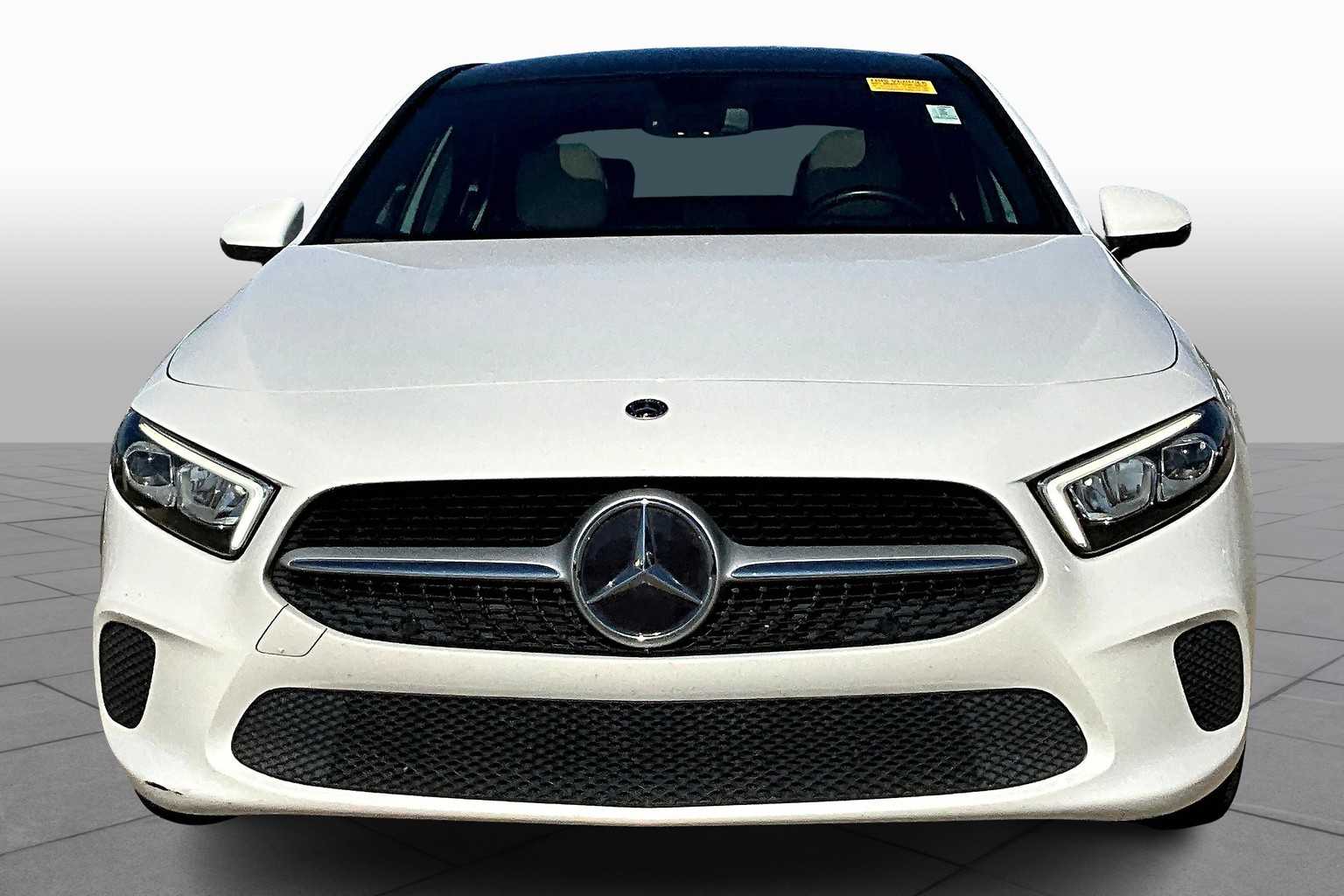 2022 Mercedes Benz A 220 photo 3