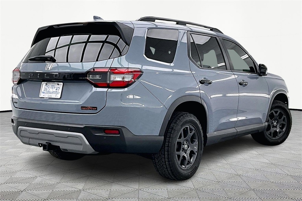 Used 2023 Honda Pilot TrailSport with VIN 5FNYG1H62PB045188 for sale in Kansas City