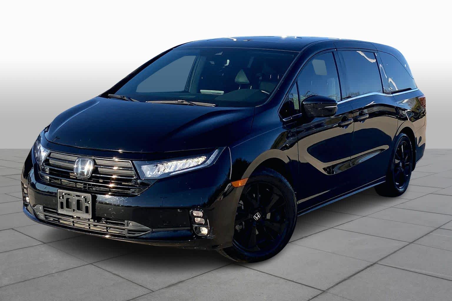2024 Honda Odyssey SPORT's photo