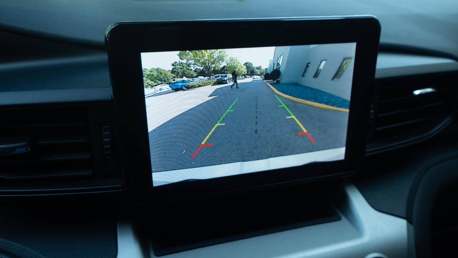 2021 Ford Explorer Base photo 17