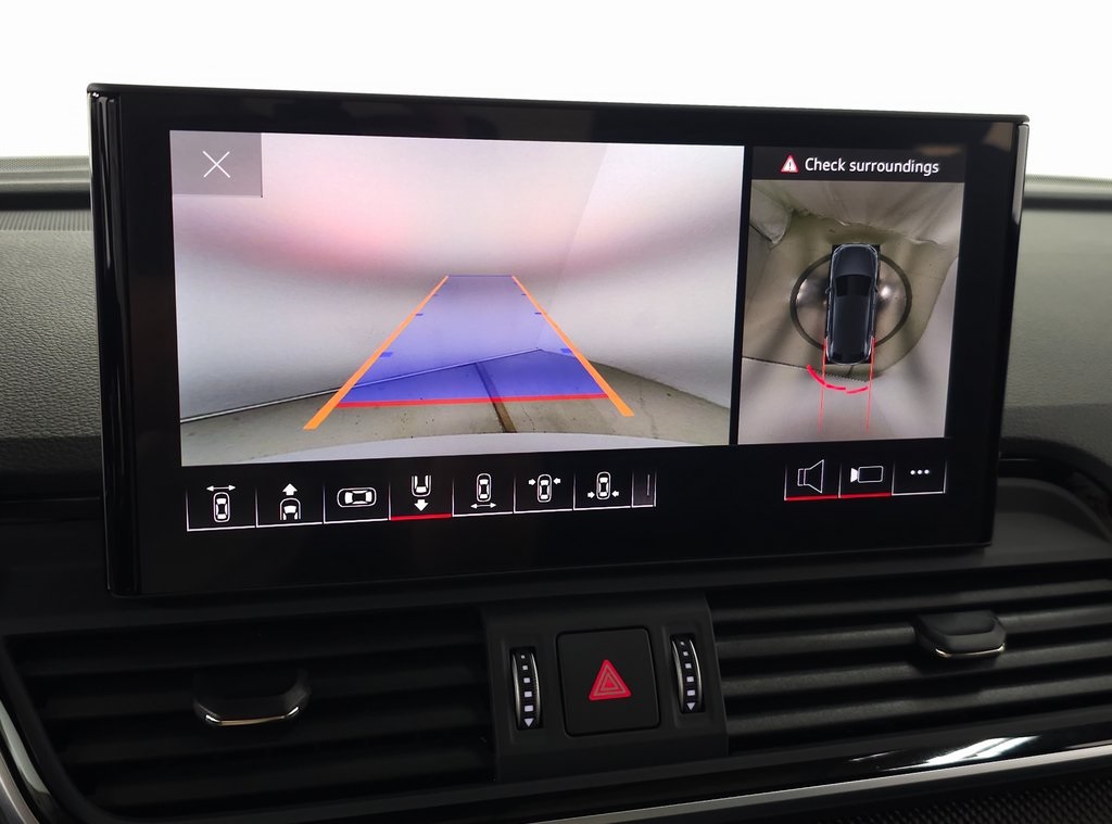 2025 AUDI SQ5 - Image 29