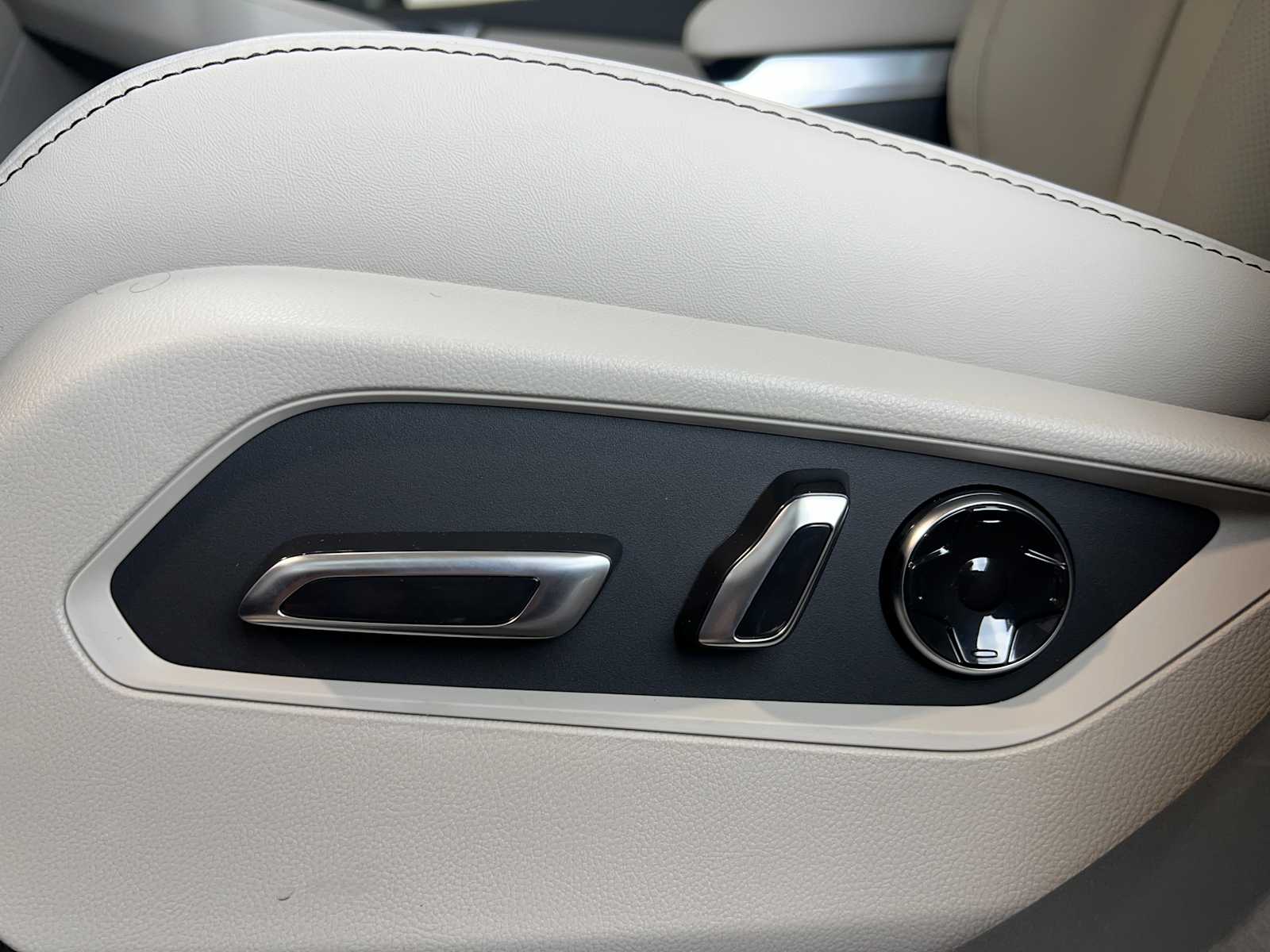 2025 Acura RDX Technology photo 17