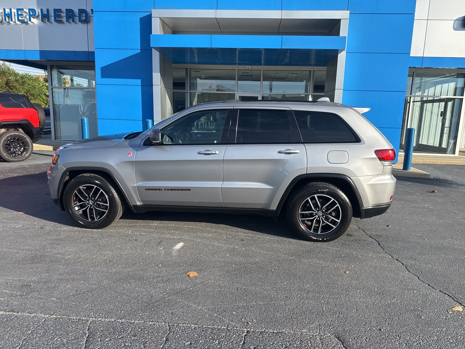 2018 Jeep Grand Cherokee Trailhawk photo 3