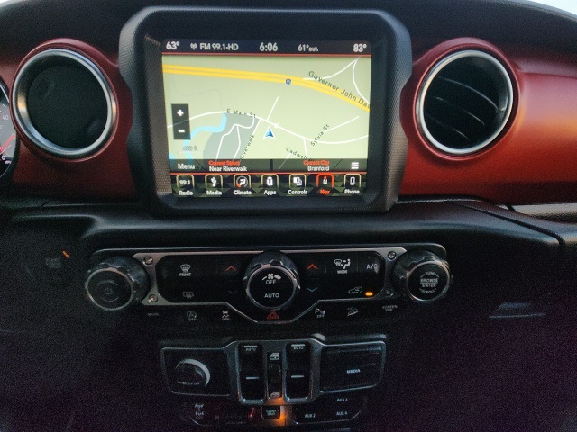 2018 Jeep Wrangler Unlimited Rubicon photo 25
