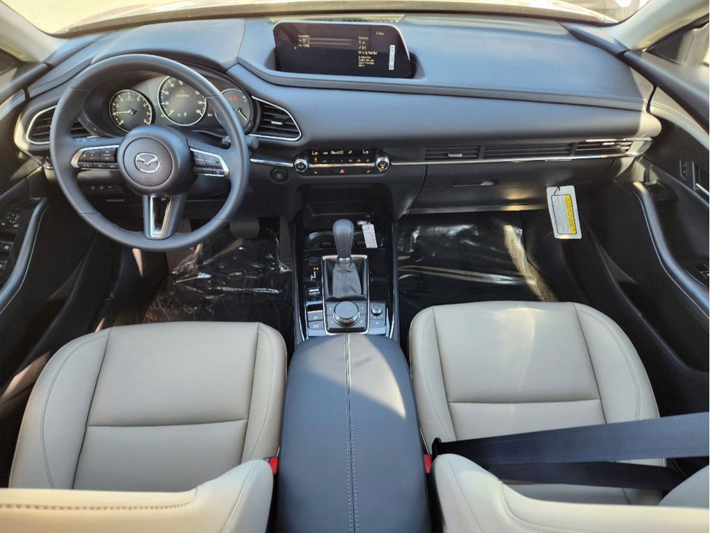 2025 Mazda CX-30 2.5 S Preferred photo 4