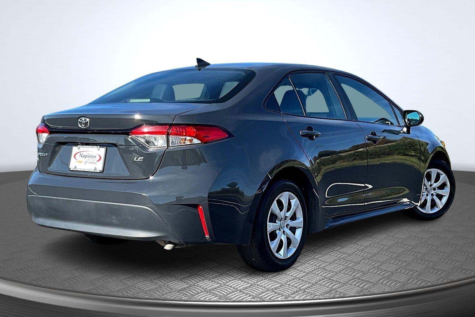 Used 2023 Toyota Corolla LE with VIN 5YFB4MDE0PP063268 for sale in Kansas City