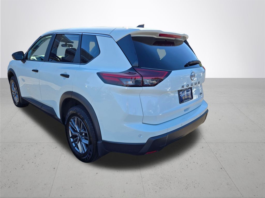 2024 Nissan Rogue S photo 8