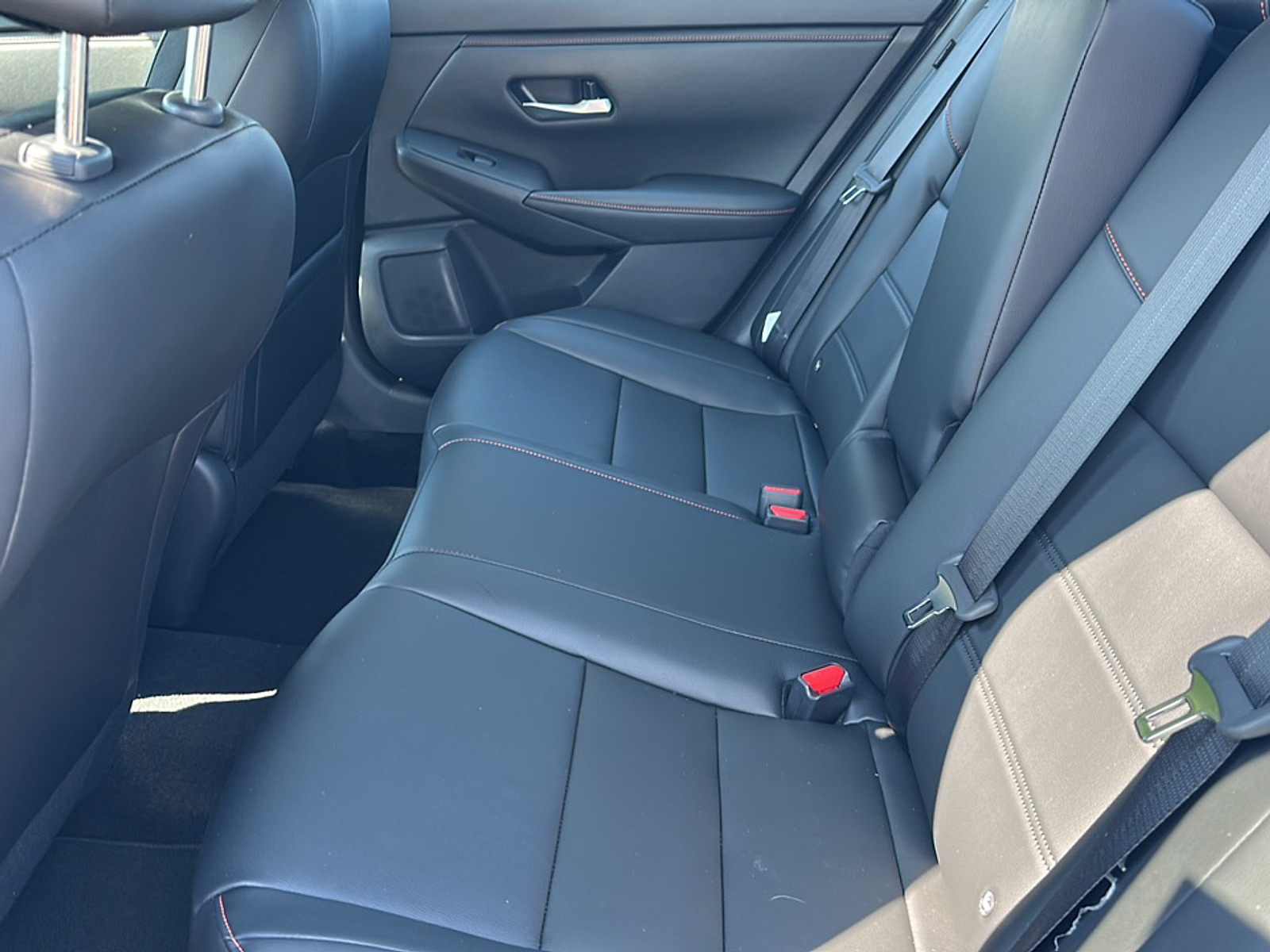 2025 Nissan Sentra SR photo 6